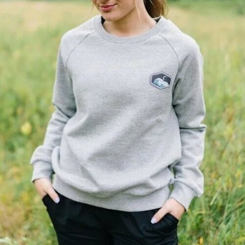 ZYIA Crew Neck Sweater Womens Small Cotton Pullover Mountain Patch Grey